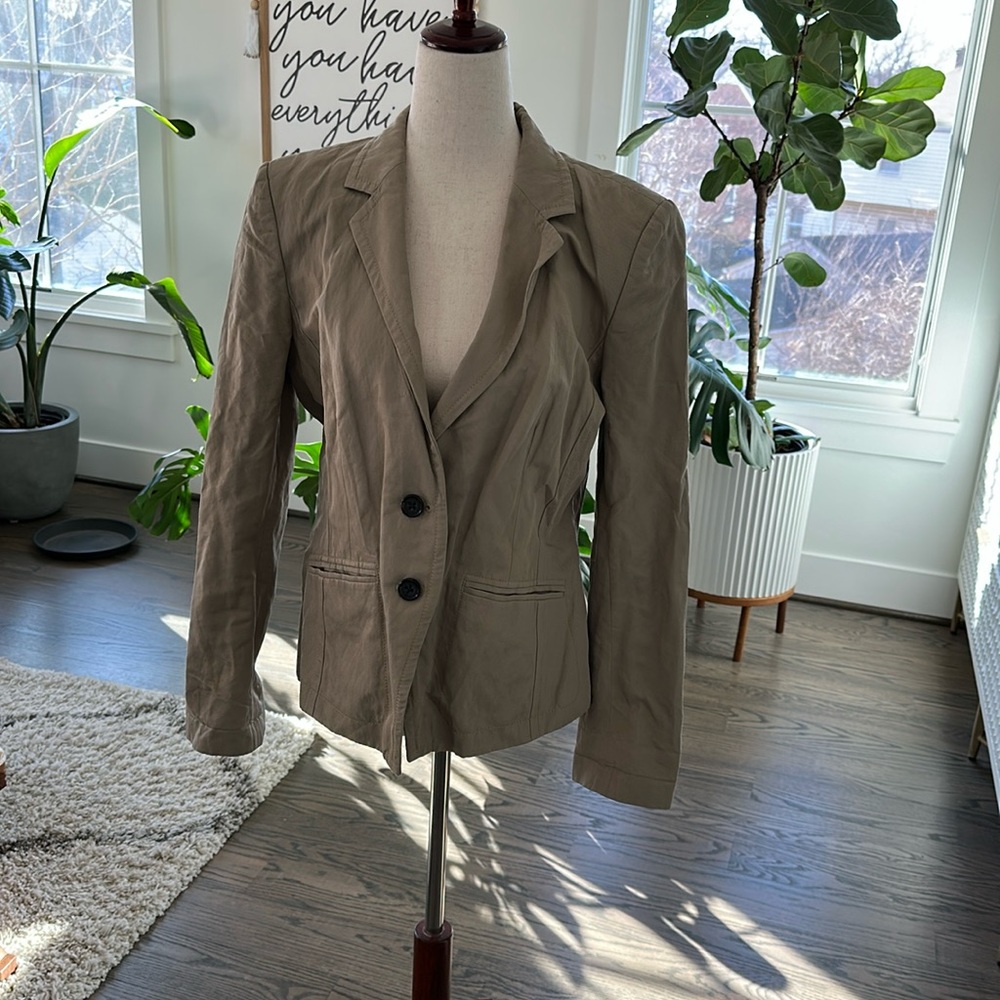 Banana republic tan Italian fabric, two button ladies jacket